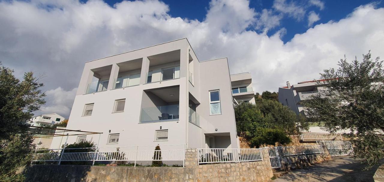 Mimoza Villa โรกอซนิซา ภายนอก รูปภาพ