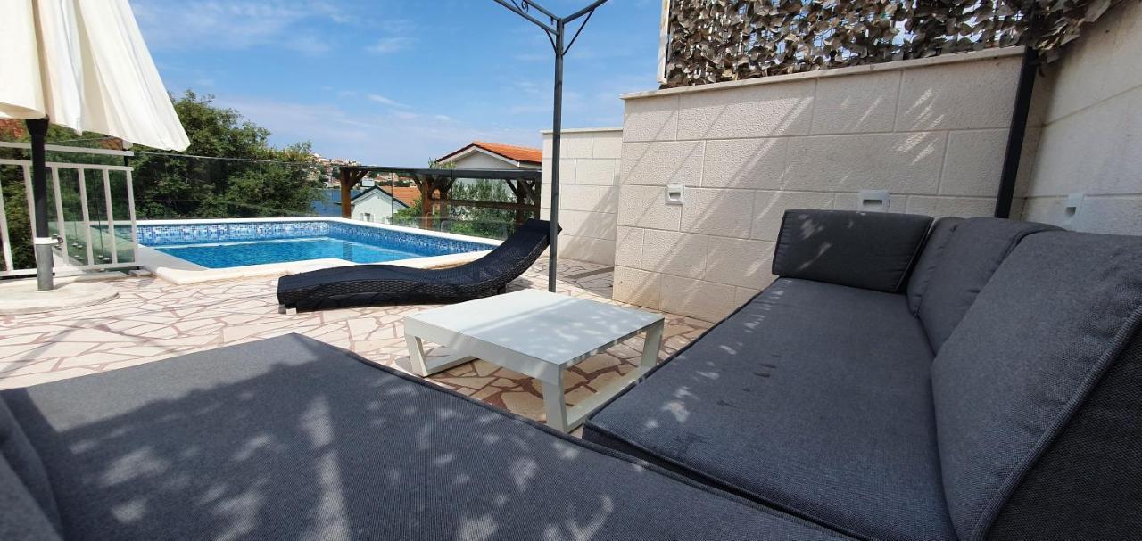 Mimoza Villa โรกอซนิซา ภายนอก รูปภาพ