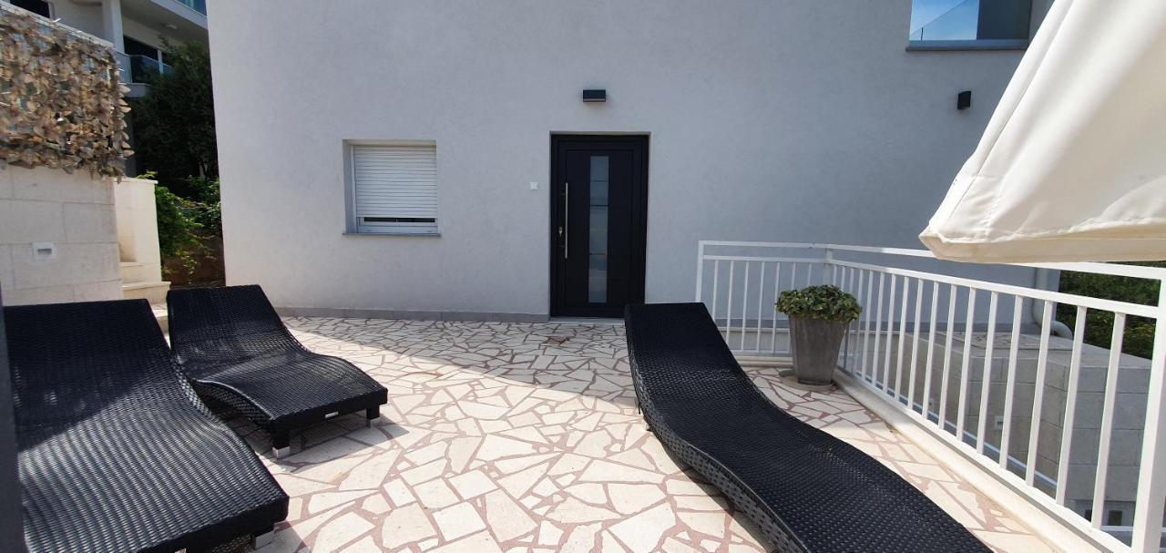 Mimoza Villa โรกอซนิซา ภายนอก รูปภาพ