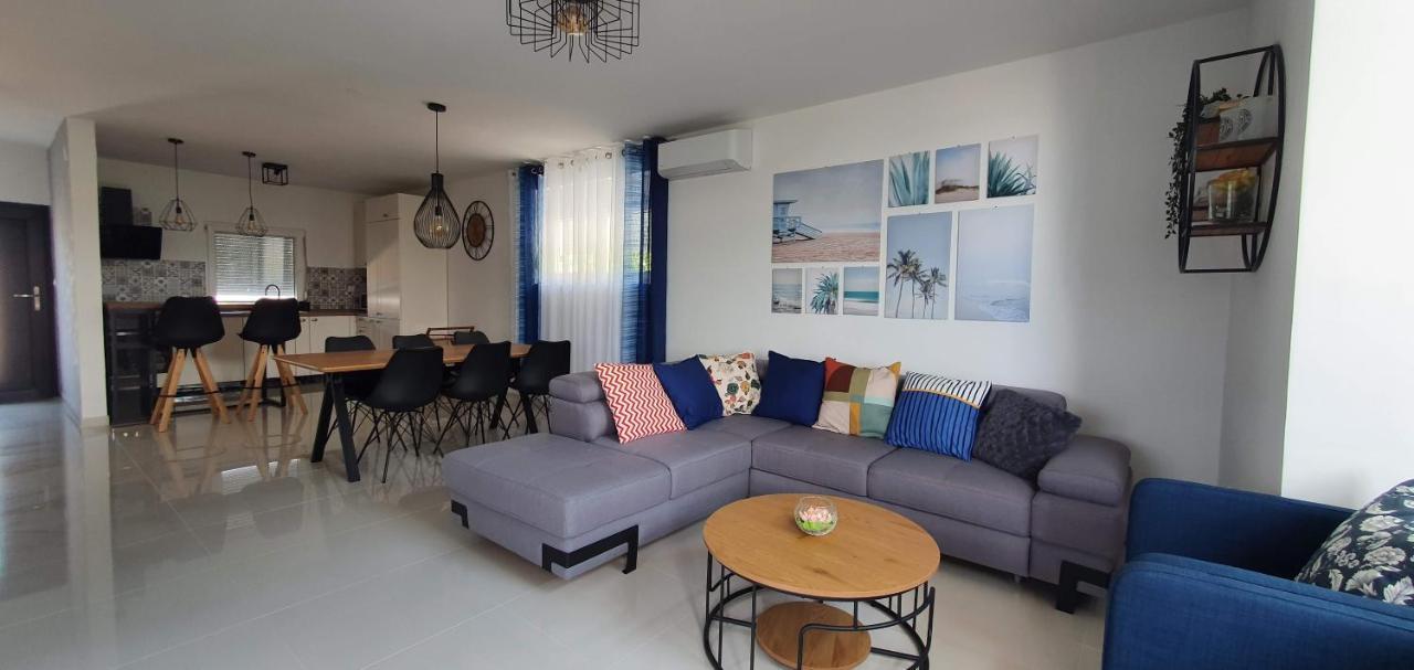 Mimoza Villa โรกอซนิซา ภายนอก รูปภาพ