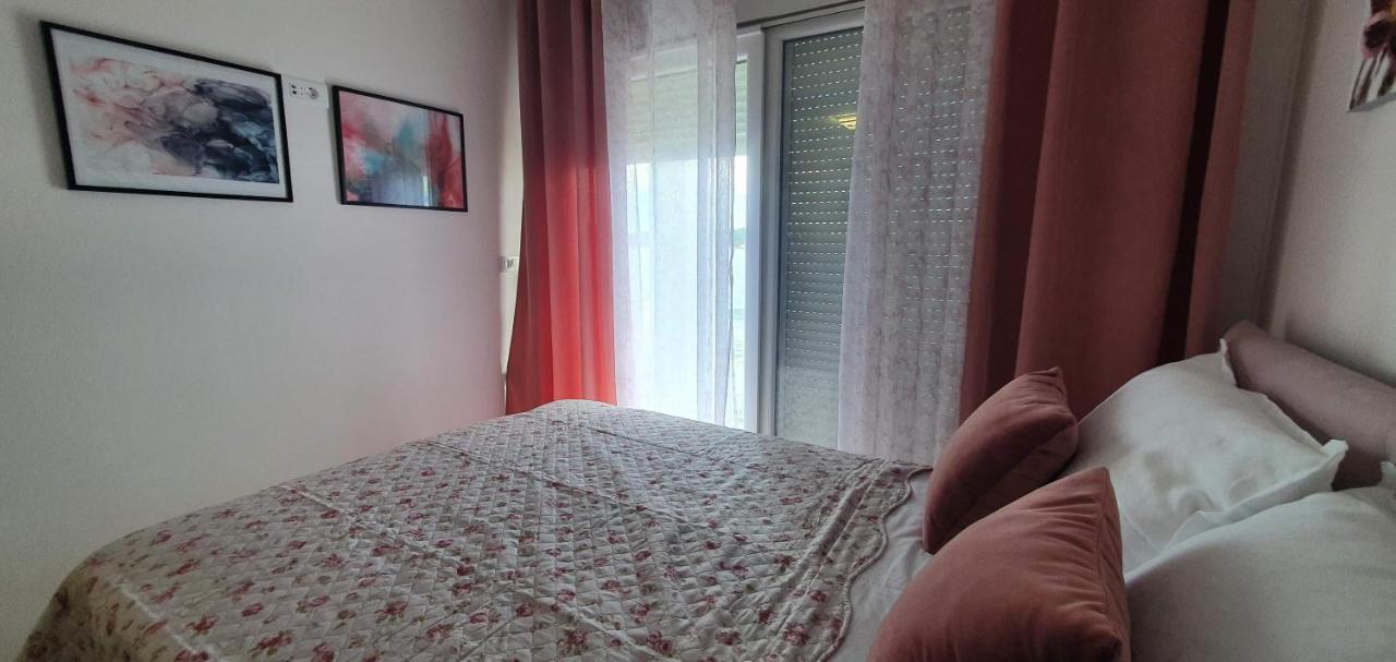 Mimoza Villa โรกอซนิซา ภายนอก รูปภาพ